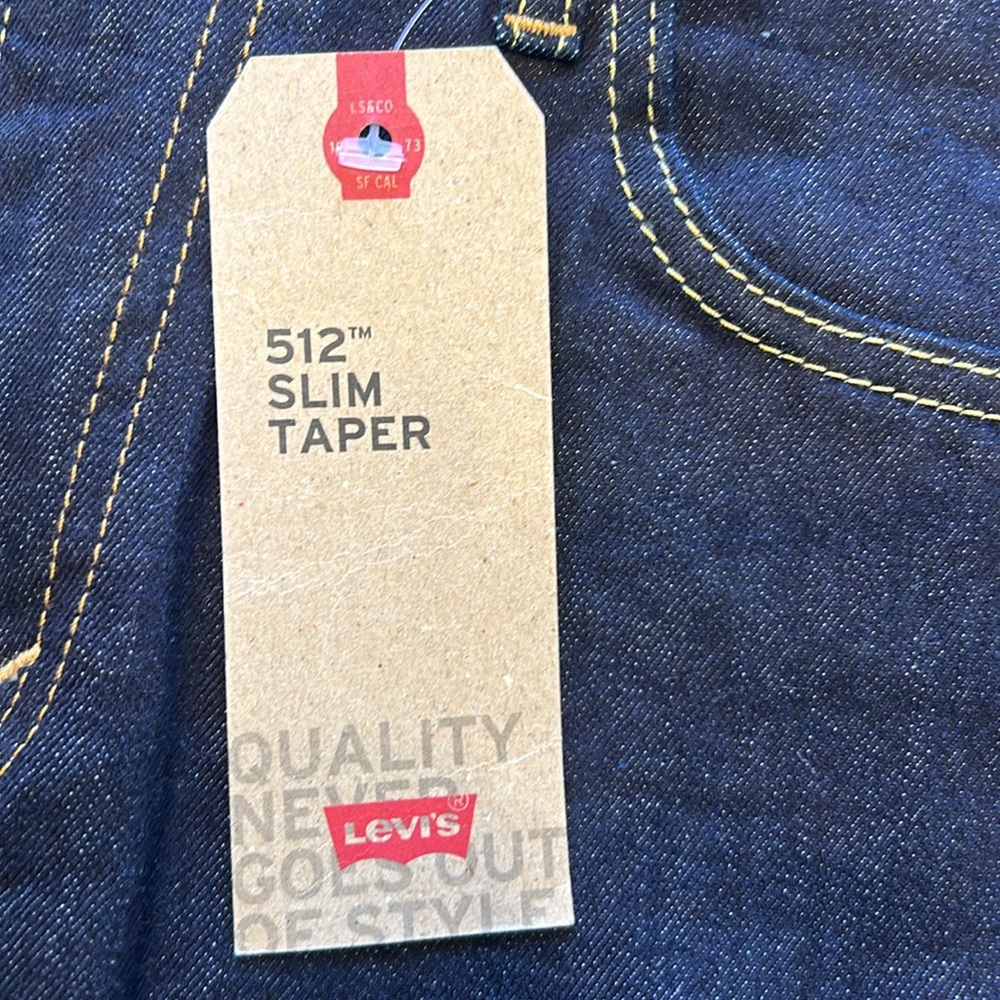 Men’s Levi’s Jeans - Picture 2 of 7